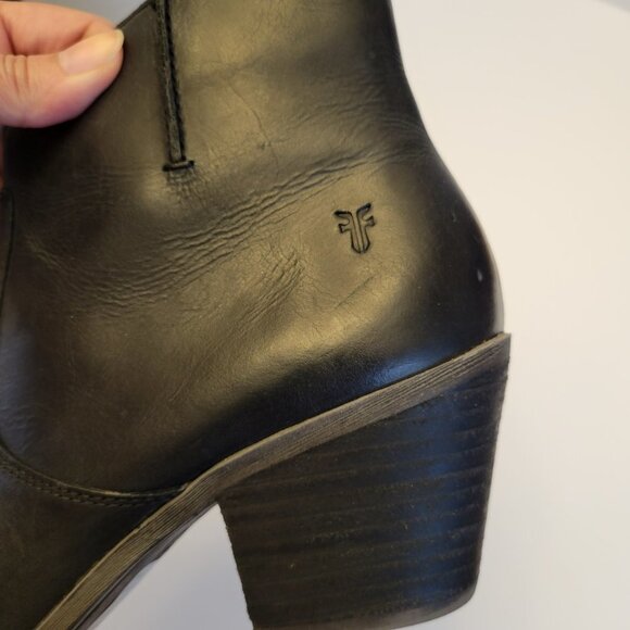 Frye Black Ankle Boots - Size 8.5M - Picture 4 of 11